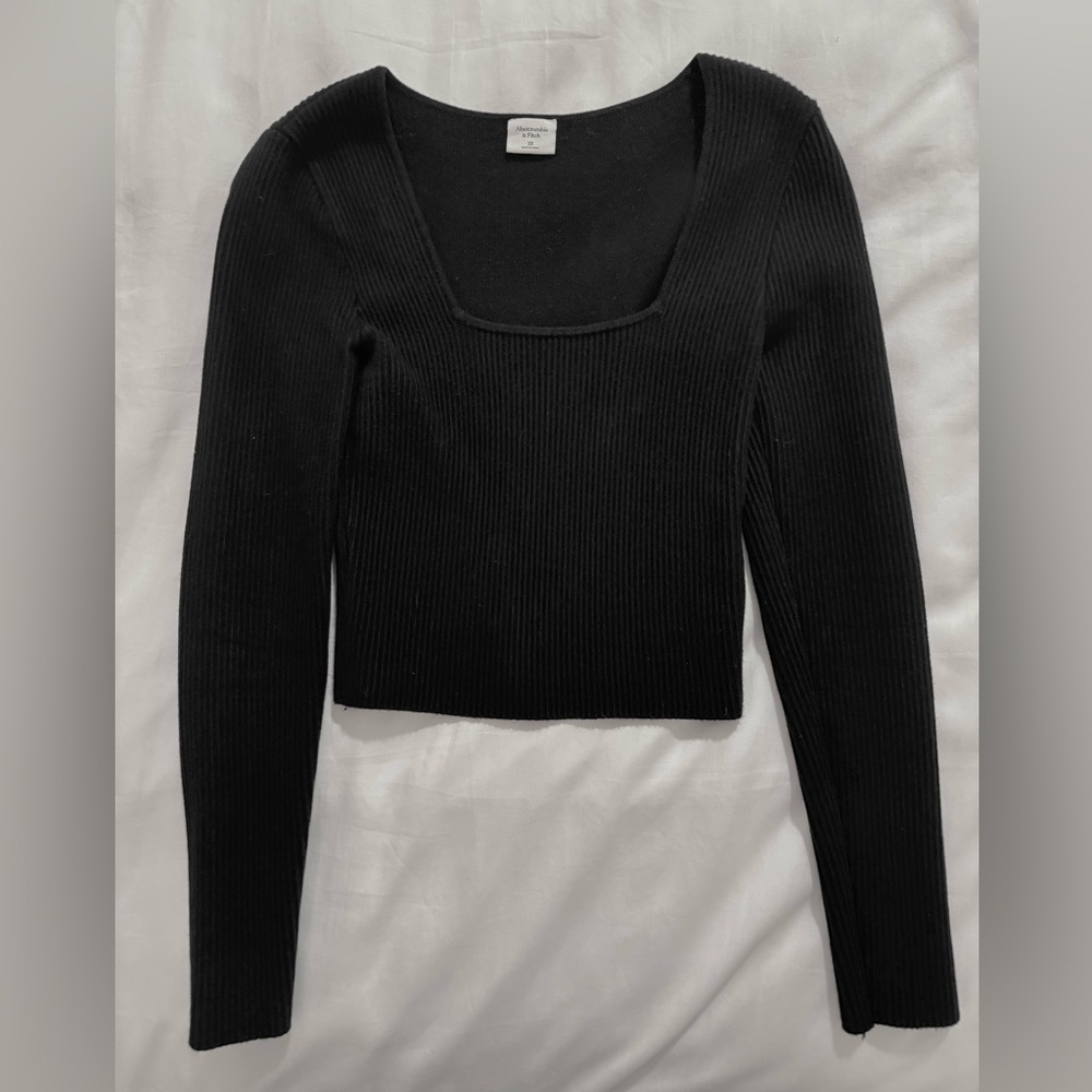 Abercrombie Long Sleeve Knit Cropped Top